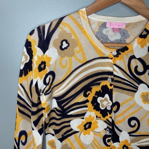 Lilly Pulitzer Retro Floral Mod Swirl Crystal Button Cardigan - Picture 4 of 14